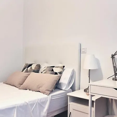 En Zona Residencial Cerca Del Guggenheim Apartamento *