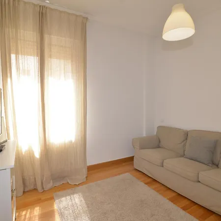Apartamento En Zona Residencial Cerca Del Guggenheim *