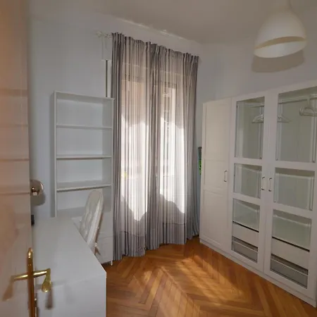 En Zona Residencial Cerca Del Guggenheim Apartamento *